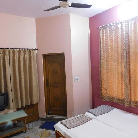 Hotel Om Palace - Couple Friendly & Local Id Accepted Jaipur Extérieur photo