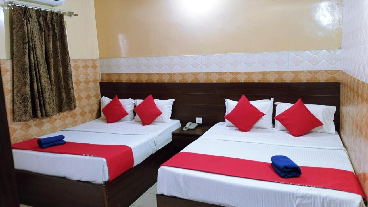 Hotel Om Palace - Couple Friendly & Local Id Accepted Jaipur Extérieur photo
