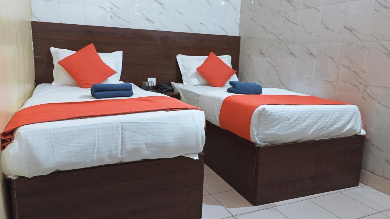 Hotel Om Palace - Couple Friendly & Local Id Accepted Jaipur Extérieur photo