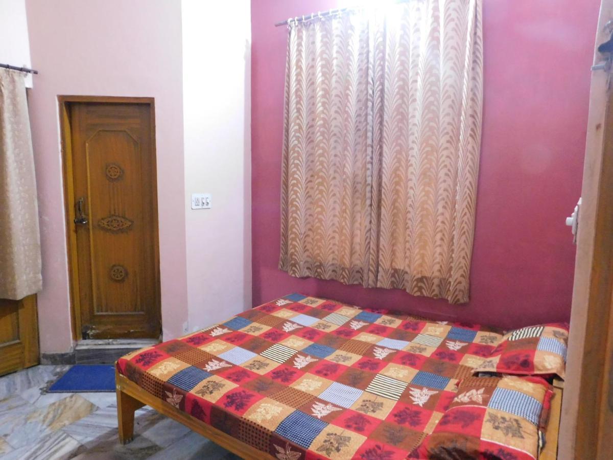 Hotel Om Palace - Couple Friendly & Local Id Accepted Jaipur Extérieur photo
