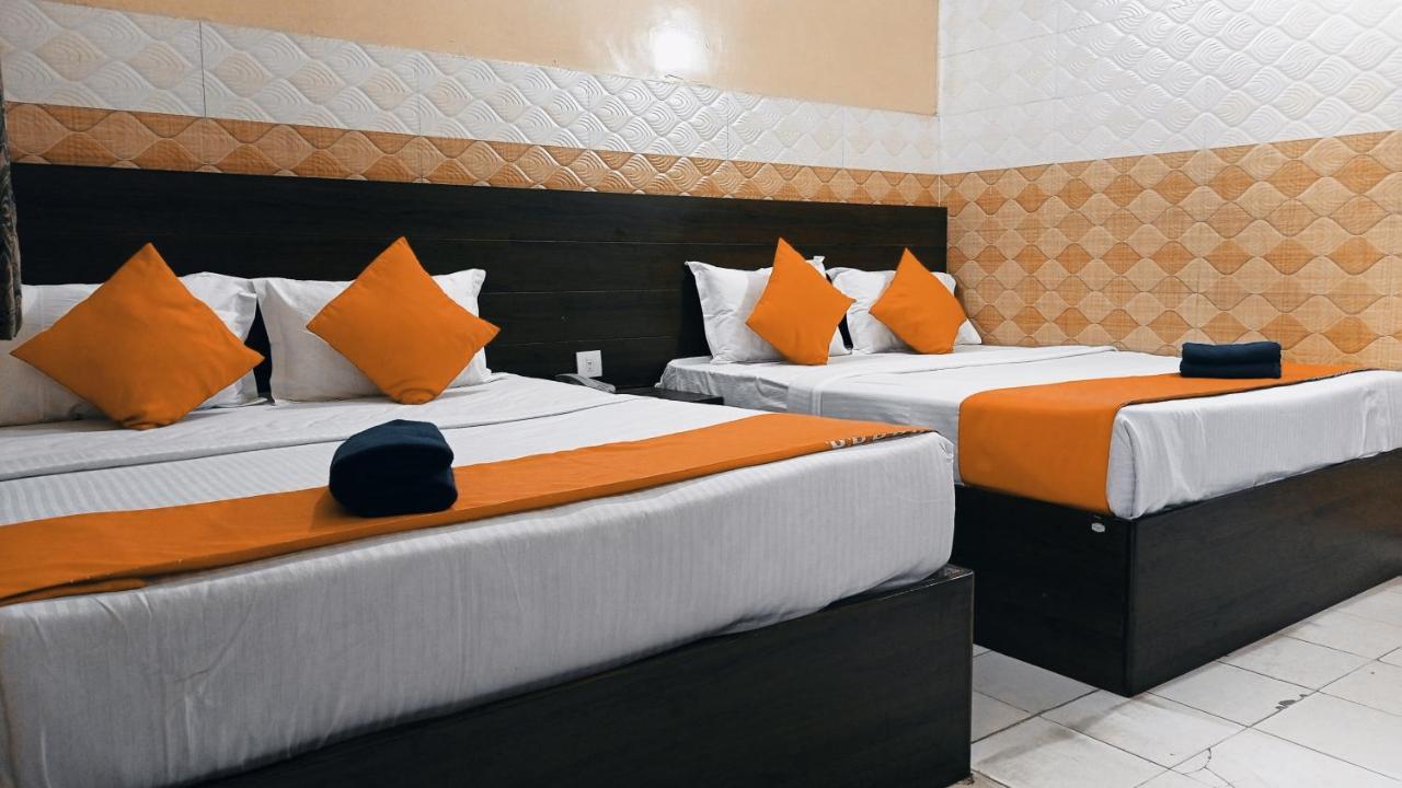 Hotel Om Palace - Couple Friendly & Local Id Accepted Jaipur Extérieur photo