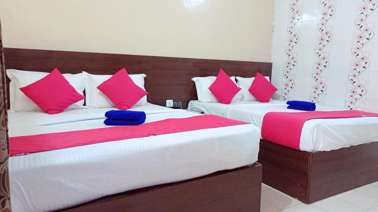 Hotel Om Palace - Couple Friendly & Local Id Accepted Jaipur Extérieur photo