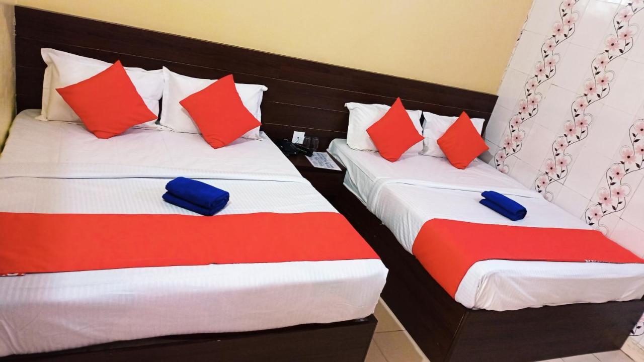 Hotel Om Palace - Couple Friendly & Local Id Accepted Jaipur Extérieur photo
