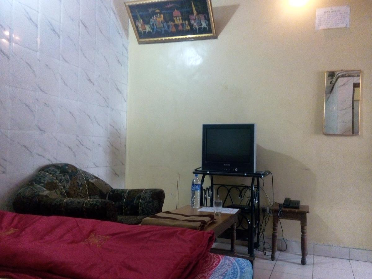 Hotel Om Palace - Couple Friendly & Local Id Accepted Jaipur Extérieur photo